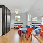 Bjerund - 250m From The Sea By Interhome 펜션